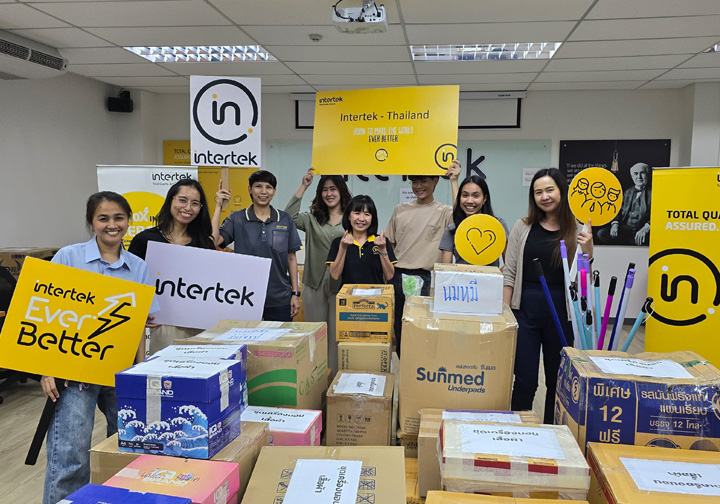 Supporting flood victims in Thailand